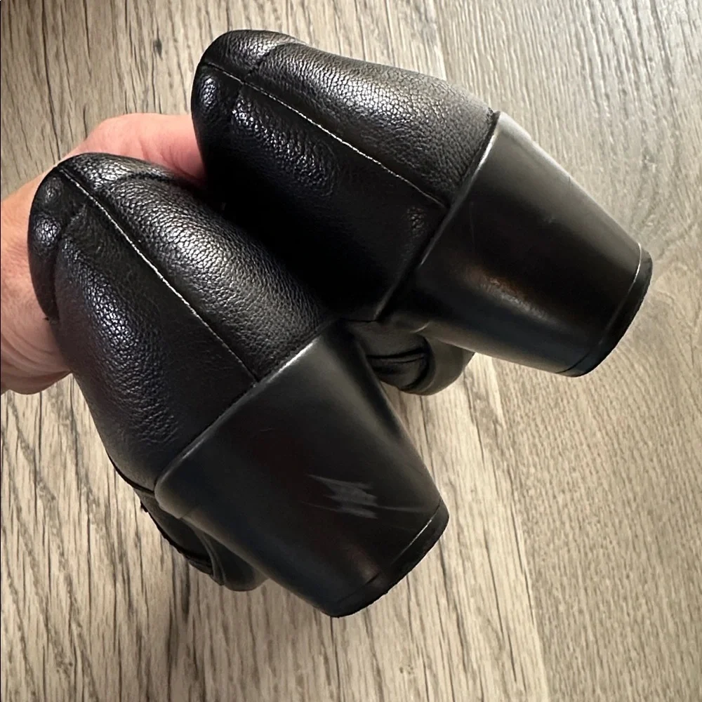 Clark’s Leather Slip-On Loafers chunky heal women’s black size‎ 8 - Picture 11 of 11